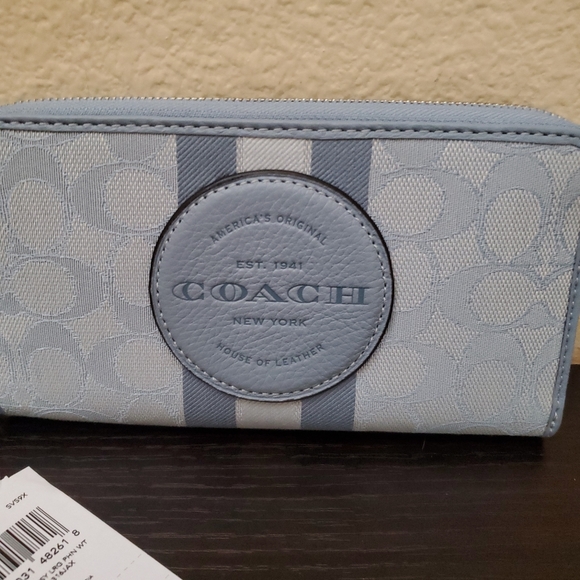 Coach Dempsey Large Phone Wallet In Signature Jacquard Witn Stripe And C… - Picture 6 of 13